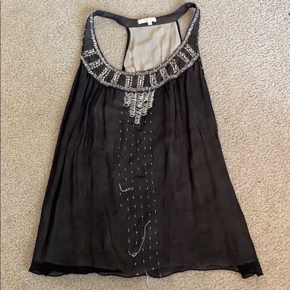 Black women’s Large 100 % silk sleeveless blouse